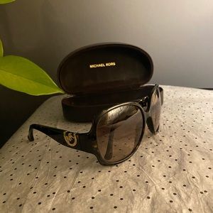 Michael Kors Fulton Sunglasses M2756s.